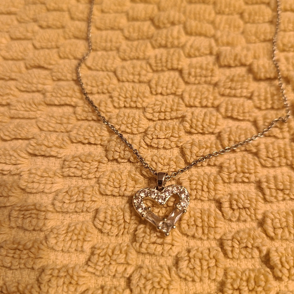 Heart earring/necklace set